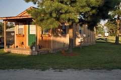 North River Campground offers cabin rentals located near Elizabeth City, The Outer Banks and Hampton Roads.